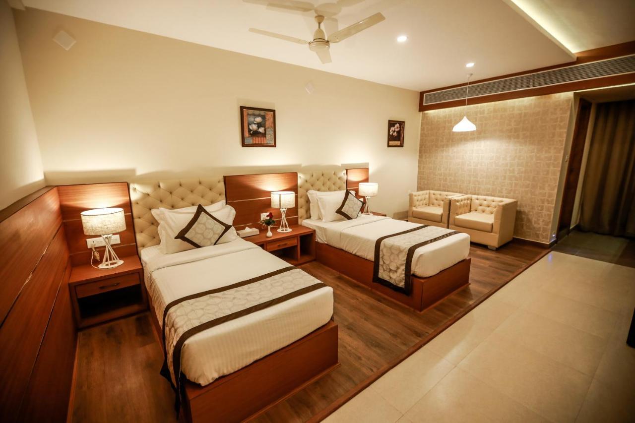 Nesma Palace Kannur Exteriér fotografie