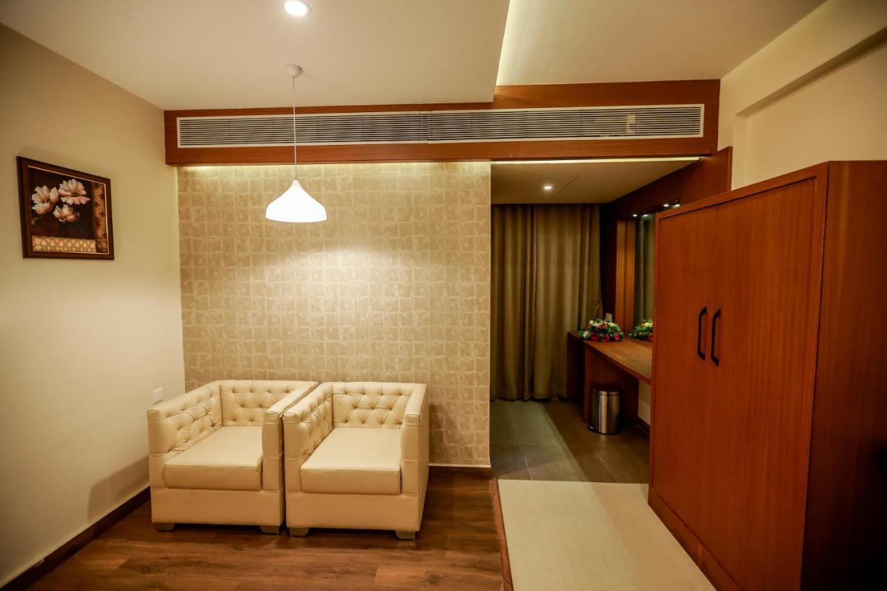 Nesma Palace Kannur Exteriér fotografie