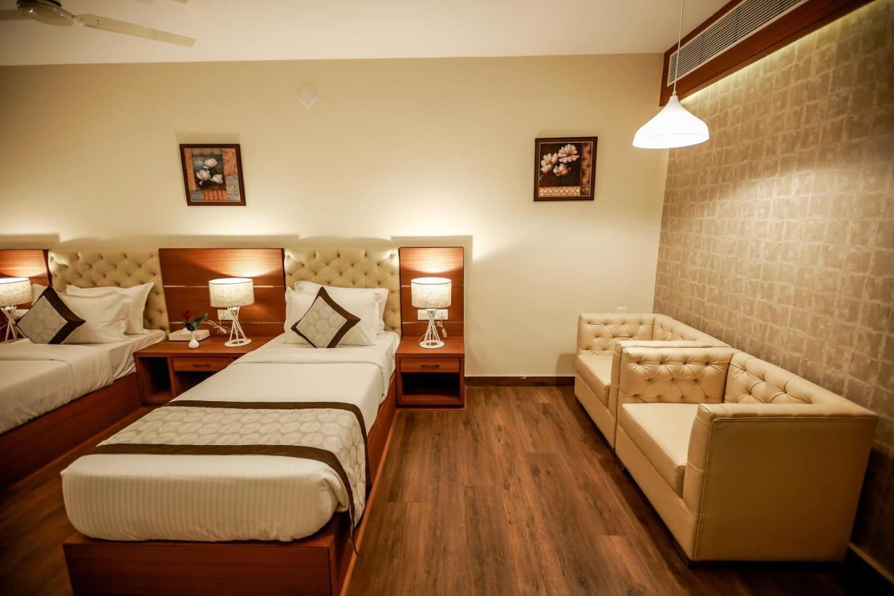 Nesma Palace Kannur Exteriér fotografie