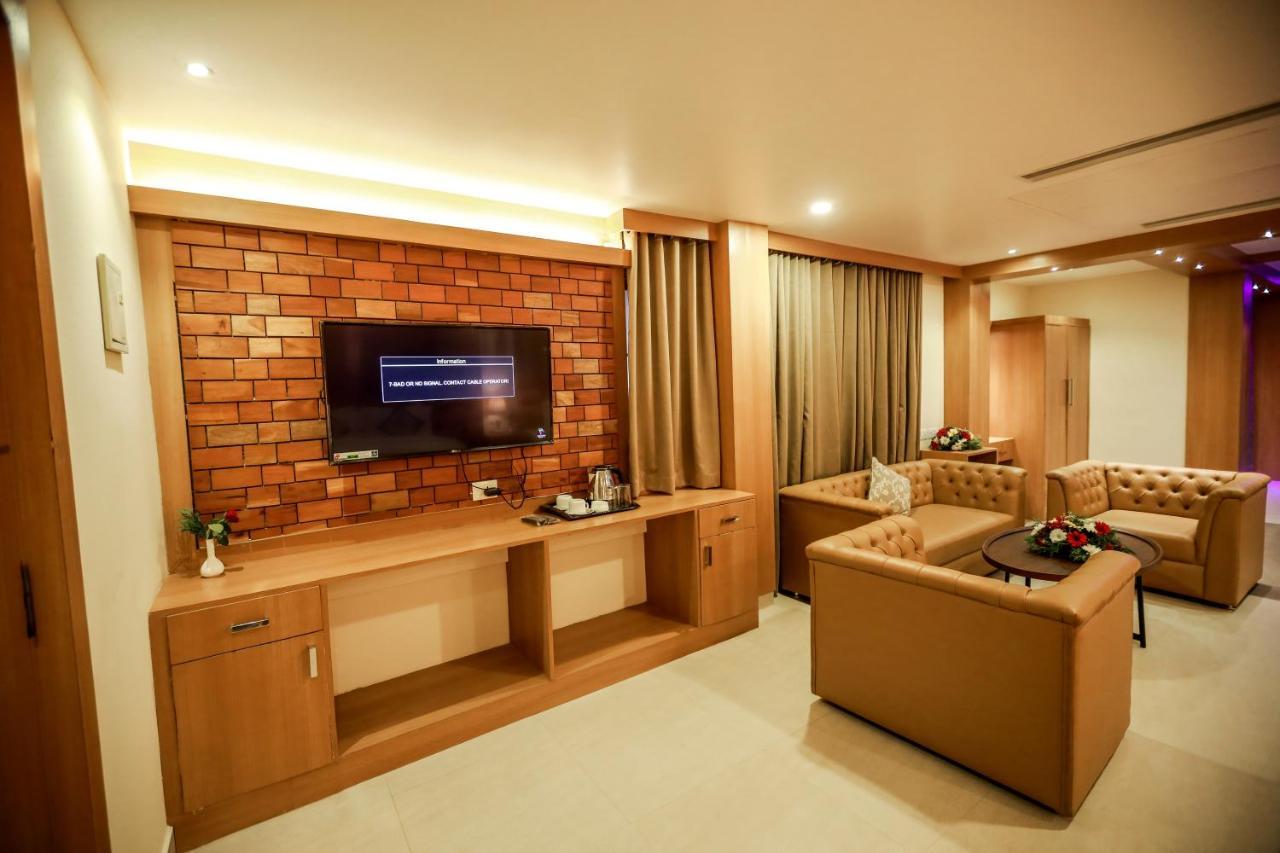 Nesma Palace Kannur Exteriér fotografie